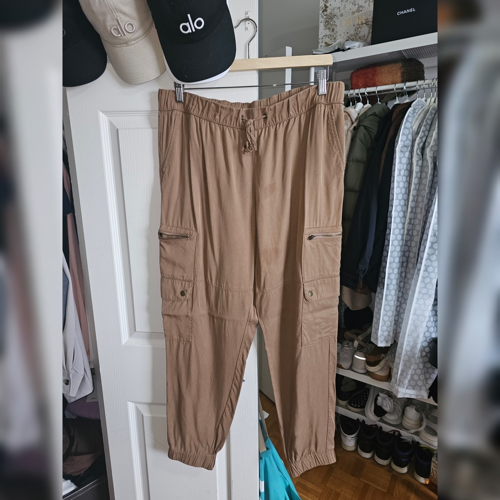 BANANA REPUBLIC CARGO JOGGERS